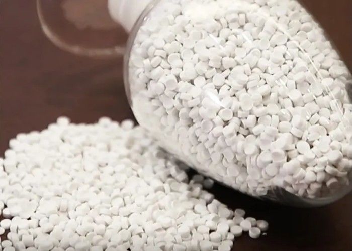 PVC Pellets PVC-U Plastic Raw Materials For Water Discharge Injection Grade PVC-U Plastic Injection Drainage Pipe
